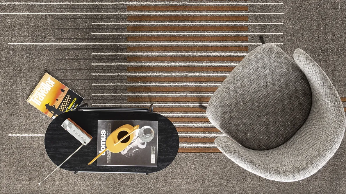 Tappeto che si ispira alle grafiche razionaliste del 900 in chiave contemporanea Uptown di Calligaris