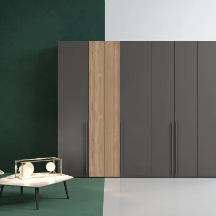 Armadio con ante battenti Golf One in melaminico Grigio e effetto legno W106 di Colombini Casa