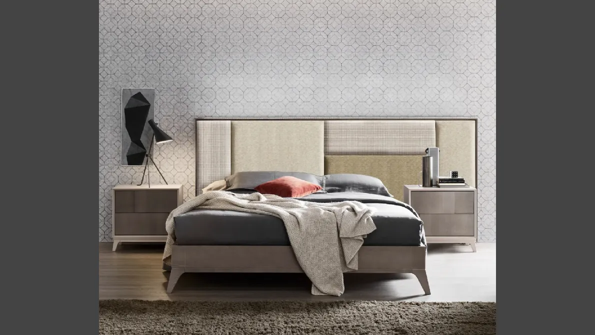 Letto Cumino con testiera patchwork in tessuto di Le Fablier