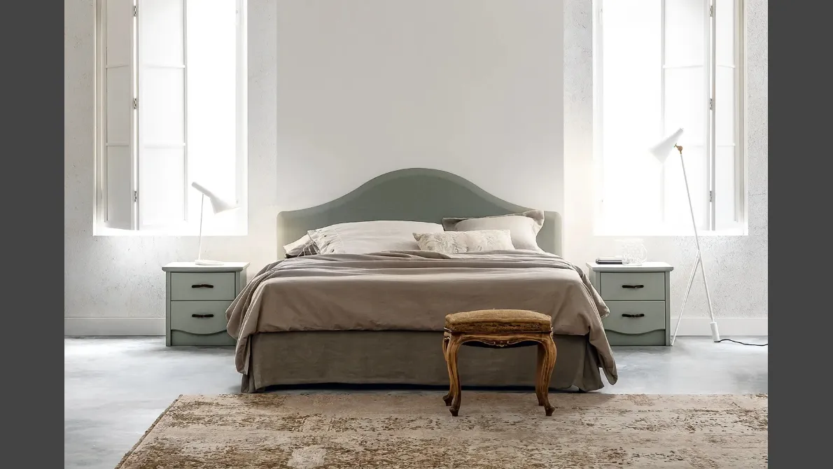 Letto matrimoniale Gendarme in legno laccato di Callesella