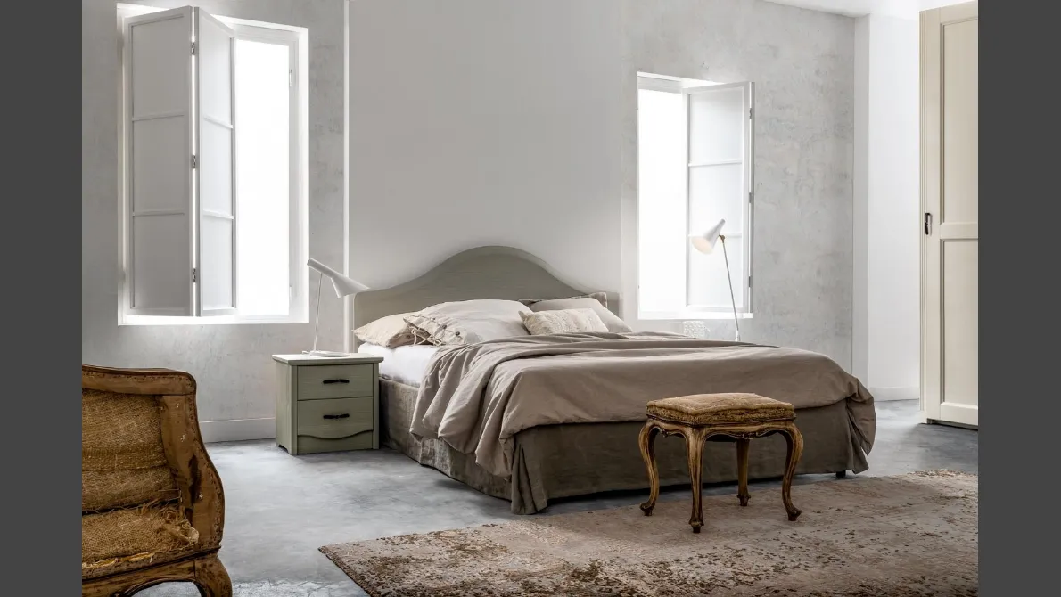 Letto matrimoniale Gendarme in legno laccato di Callesella