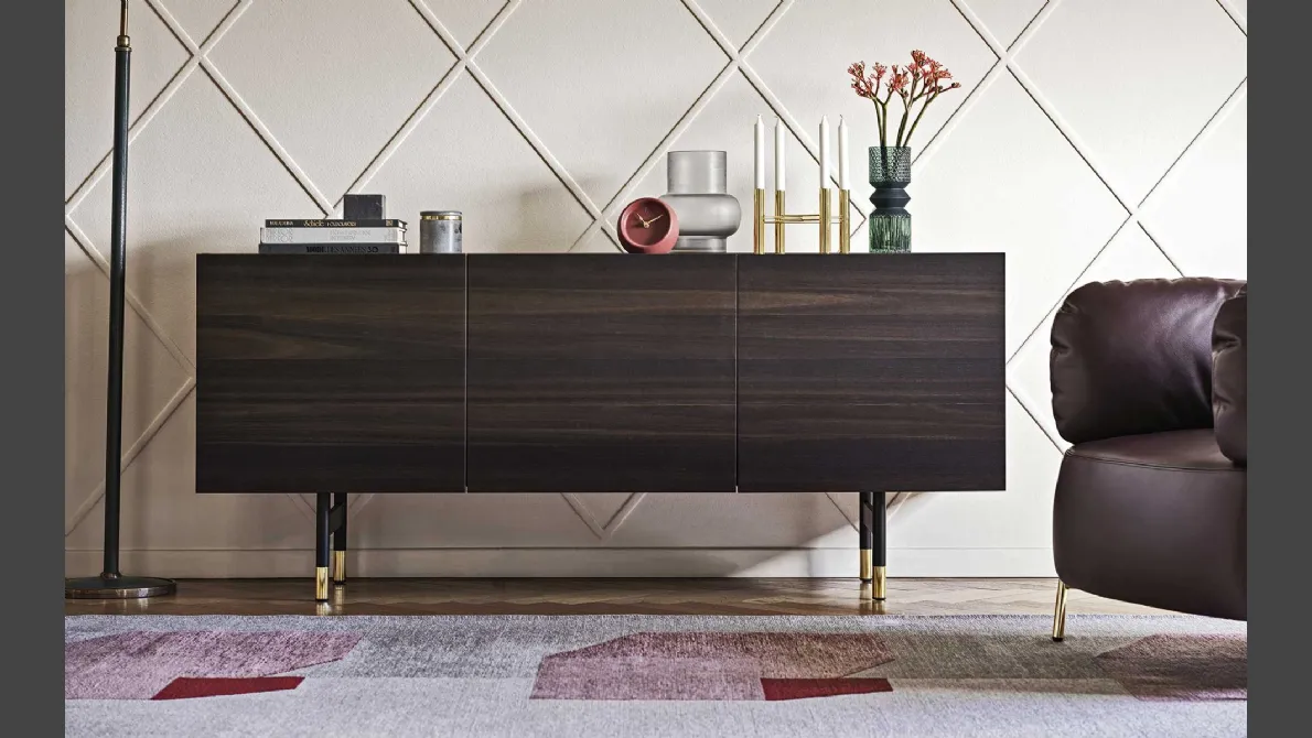 Madia in legno con piano in vetro serigrafato e piedini in metallo Horizon di Calligaris