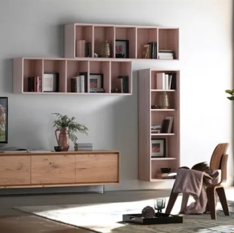 Parete Attrezzata in legno di Rovere naturale e laccato Composizione 05 di Conarte