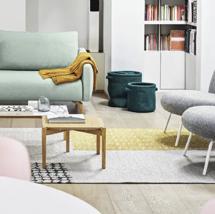 Poltroncina in tessuto imbottita Puffy di Calligaris