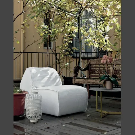 Poltroncina Soft rivestita in tessuto di Tomasella