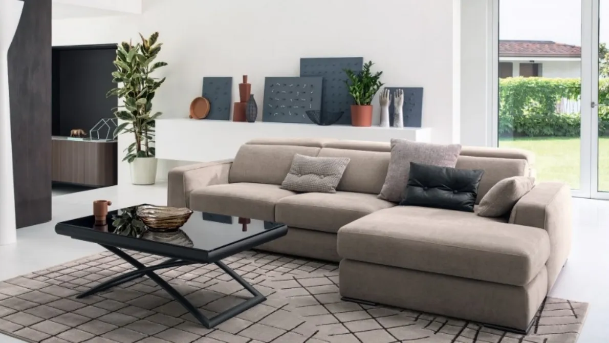 Divano con schienale regolabile con penisola Cast di Calligaris