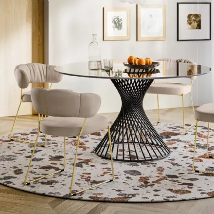 Sedia in microfibra imbottita con struttura in ottone verniciato Quadrotta di Calligaris