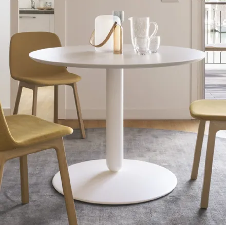 Sedia in tessuto con struttura in legno massello Vela 02 di Calligaris
