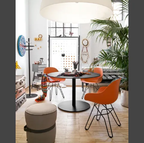 Tavolo rotondo in laminato stratificato con base in metallo Cocktail di Connubia