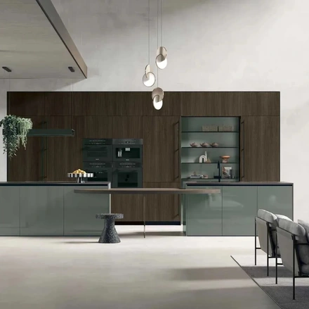 Cucina Moderna in rovere termocotto con isola in laccato lucido Color Trend 06 di Stosa