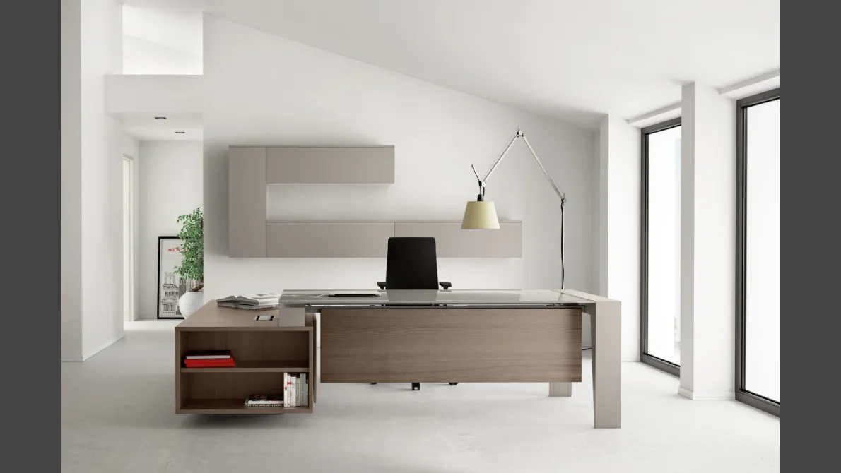 Scrivania Direzionale GO 01 in melaminico con top in vetro e gambe in metallo di Colombini Office