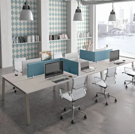 Scrivania Operativa in melaminico con separè in tessuto colorato Loft 01 di Colombini Office
